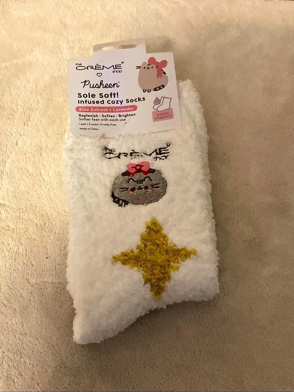 The Creme Shop Pusheen Aloe Infused Cozy Socks Aloe Infused Cozy Socks White &